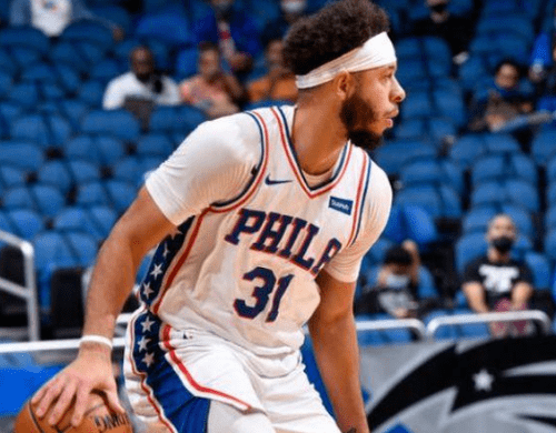 频频得手的 频频得手的